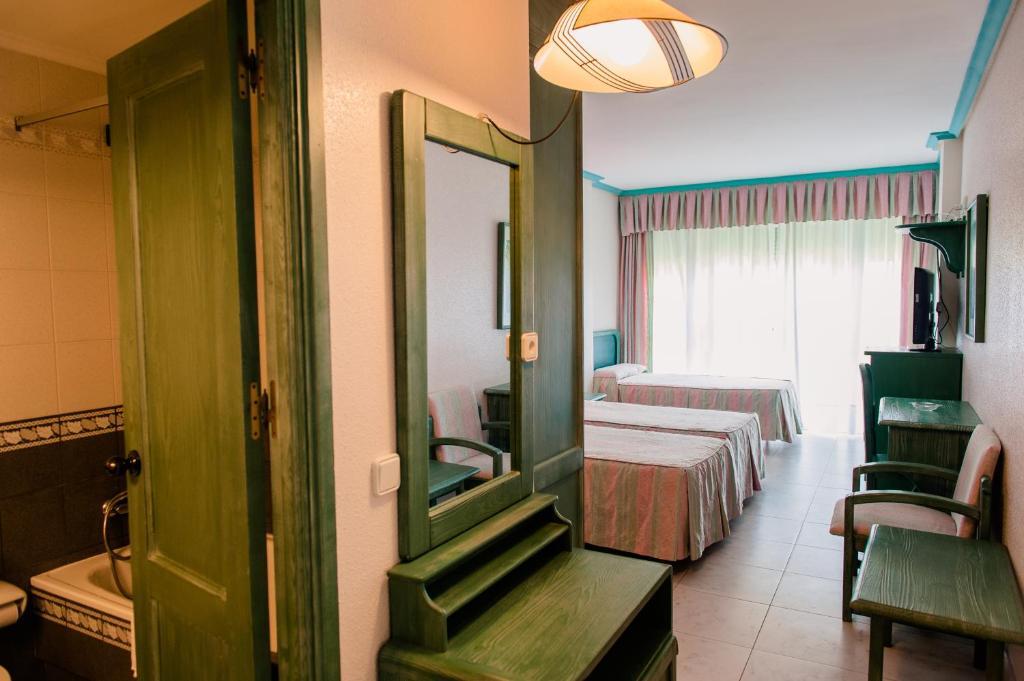 Hotel Torre Cristina 노하 객실 사진
